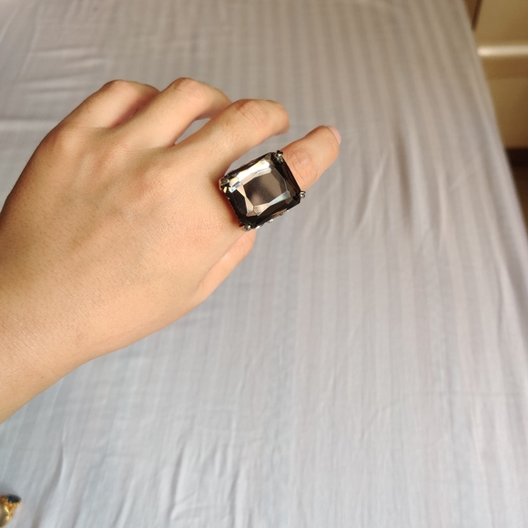 Accessorize ring - Picture 3 of 9